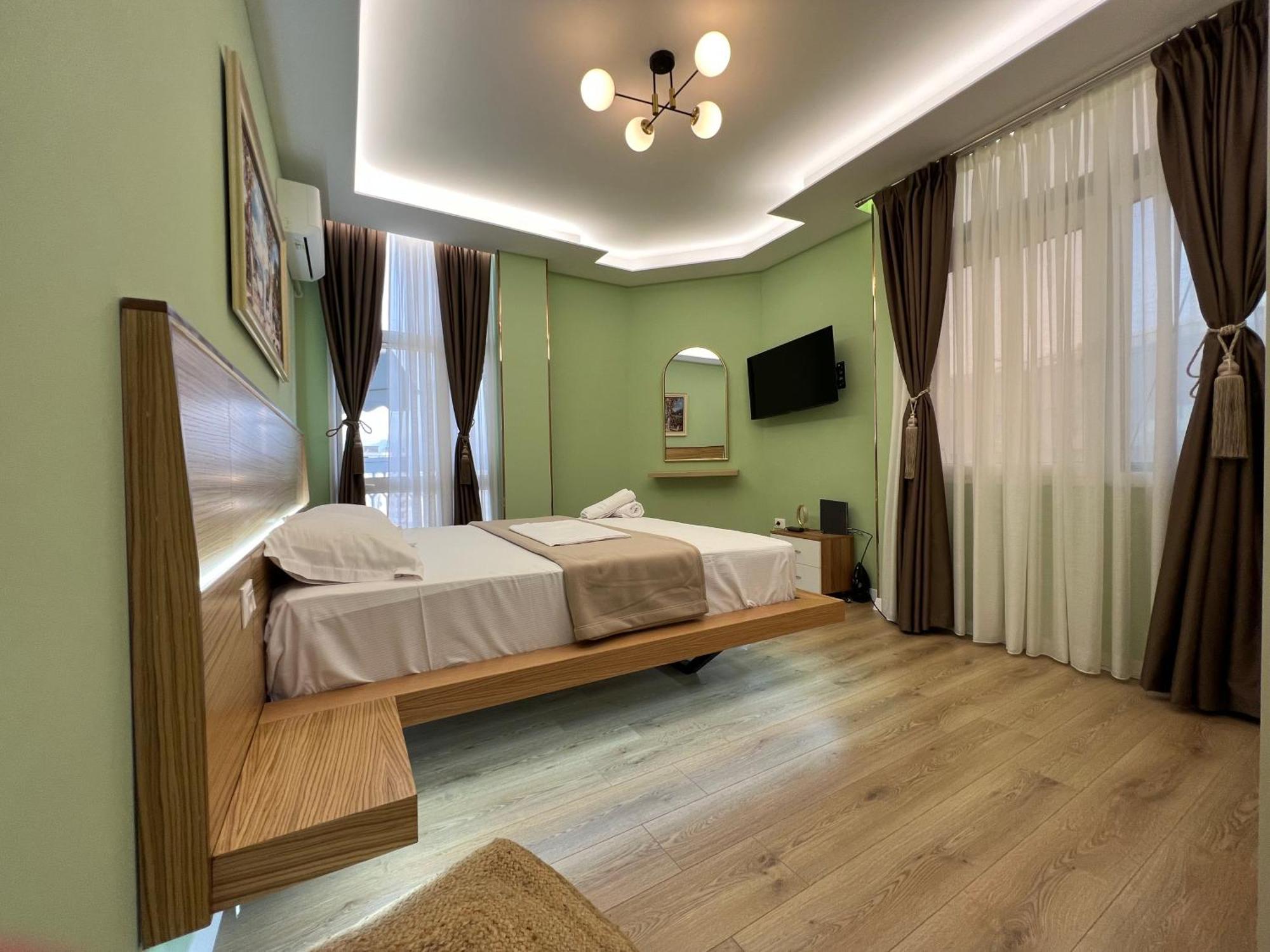 Spiranca Luxury Suites 地拉那 外观 照片