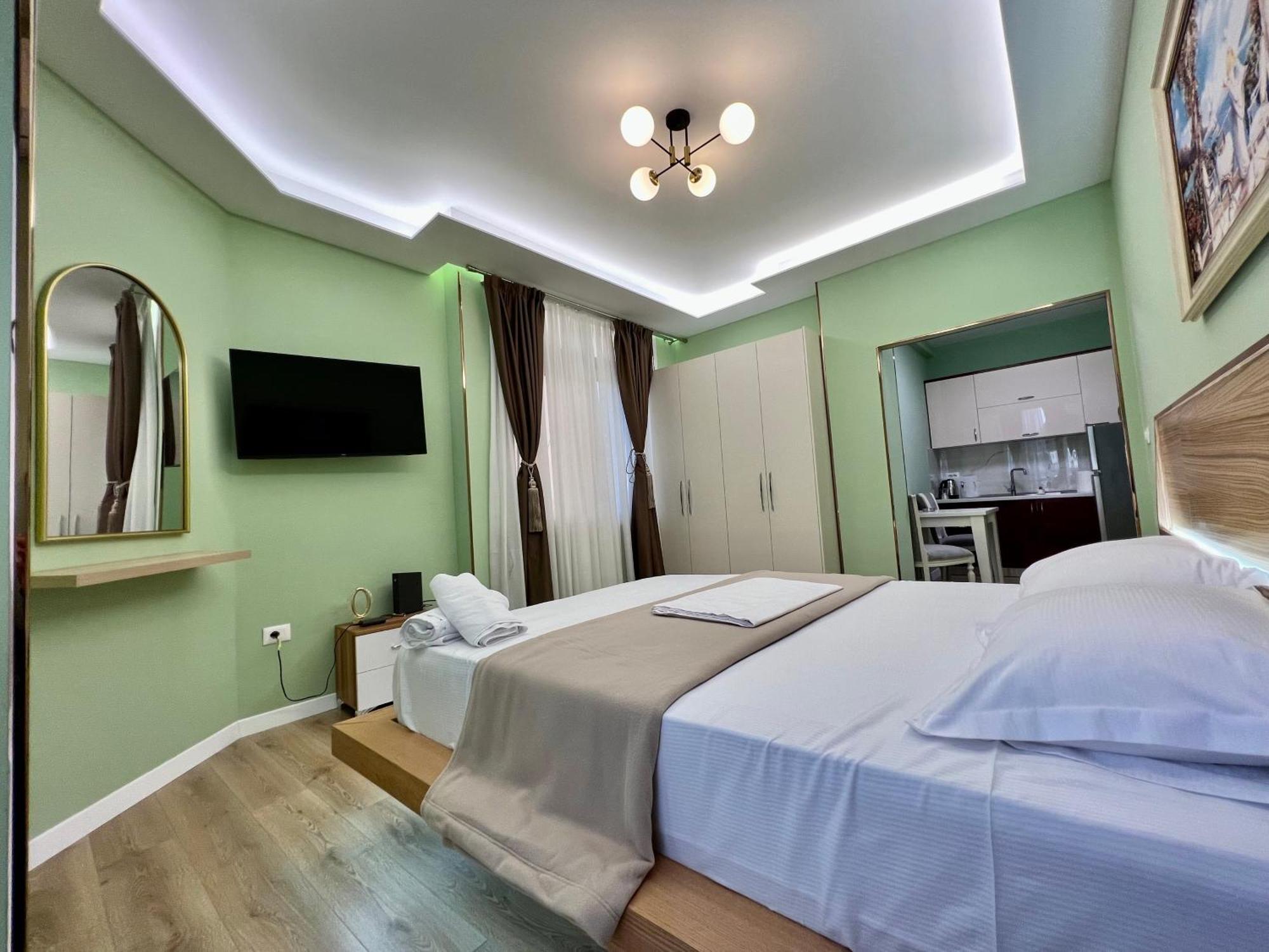 Spiranca Luxury Suites 地拉那 外观 照片