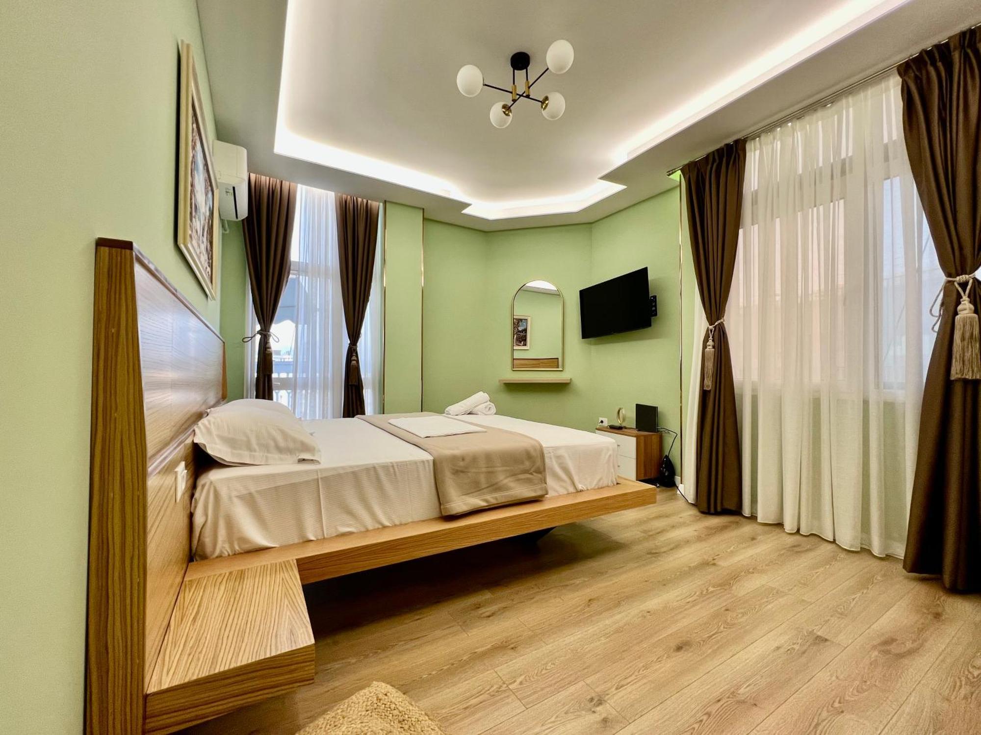 Spiranca Luxury Suites 地拉那 外观 照片